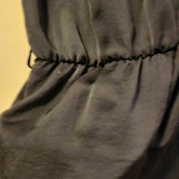 CUTE AND FUN UPSCALE BLACK ROMPER WITH RUFFLED SHOULDER~ - Picture 7 of 11